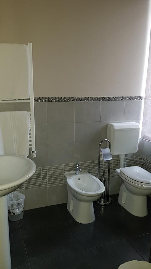 Bed and Breakfast Antico Casale Torino Esterno foto