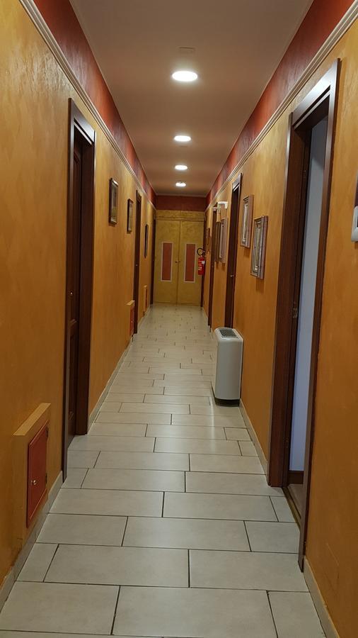 Bed and Breakfast Antico Casale Torino Esterno foto