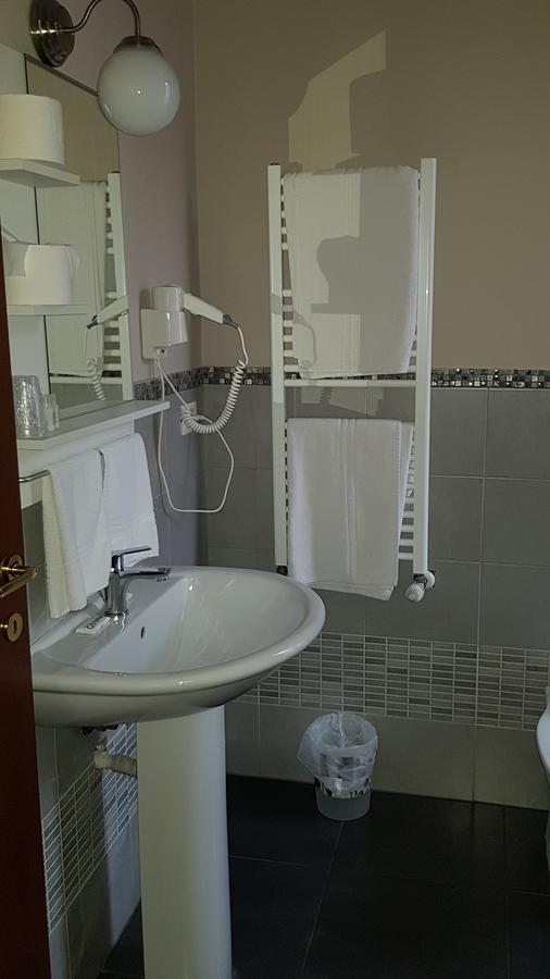 Bed and Breakfast Antico Casale Torino Esterno foto